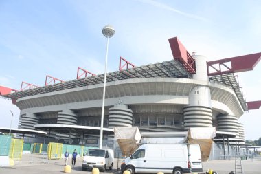 Milan (italy), 09 / 30 / 2025 - San Siro Stadyumu / inter / Slavia praha / fanatik- 30 Eylül 2025 tarihinde Inter Milan ve Slavia Praha arasında oynanan şampiyonlar ligi maçından önce San Siro Stadyumu 'nun çevresi. (Edson de souza 2nci bölüm))        