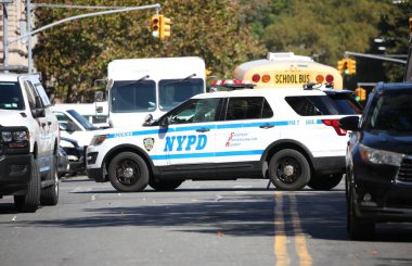 NYCHA Binası Gaz Patlaması nedeniyle çöktü. 1 Ekim 2025, New York, ABD: Bir gaz patlaması Alexander Bulvarı 'ndaki NYCHA Mitchel Houses' ın sabah 8 civarında çökmesine neden oldu. (niyi fote\ theenews2)               