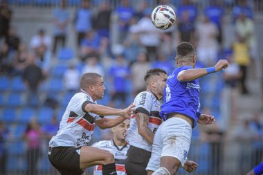 Itajai (sc), 10 / 04 / 2025 - Brezilya şampiyonluk serisi d 2025 'in ikinci ayağı için geçerli olan Barra fc ve Santa Cruz arasındaki maçta çekildi. (Richard ferrari.) (2nci bölüm)) 