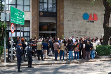 Sao Paulo (sp), 10 / 03 / 2025 - Başkan Lula ve First Lady Janklja da Silva tarafından avukat Luiz Fernando Pacheco 'nun cenazesi için gönderilen çelenk. Paulista 'nın merkez bölgesi merkez binası. (Marcelo estevao.) (Yeni 2.)      