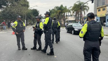 Sao Paulo (SP), 10 / 4 / 2025 - Avenida Inajar de Souza 'da meydana gelen bir trafik kazası iki arabayı tahrip etti ve iki kişi yaralandı. Polise göre biri sokak yarışçısıymış ve sarhoşmuş. (oslaim brito\ the new 2color)      