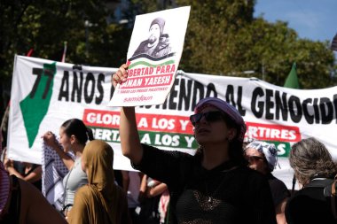 Barselona (ESP), 10 / 04 / 2025 - Protesto / Pro Filistin / Filo - Barselona, Filistin halkı ve Gazze Filosu 'nu desteklemek amacıyla bu Cumartesi günü yaklaşık 70 bin kişiyi bir araya getirdi. (Vanessa yeni 2 'yi yapabilir.))          