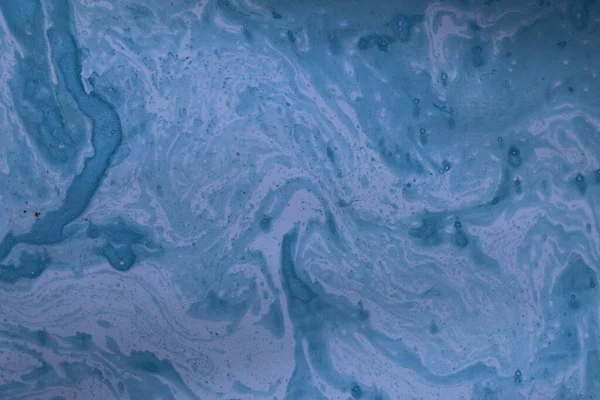 本の表紙のインテリアのための元の美しいユニークな大理石のパターンの紙の閉じる 抽象的なデザインの青の色のトーンは 古代のテクスチャオイルペイントと水平面上のミックス渦のチューリップ技術を作成しました — ストック写真