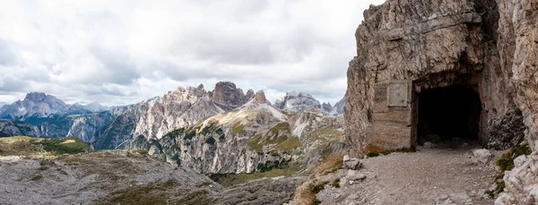 Zinnen Dağları Yakınlarındaki Dolomitler Eski Bir Kale Girişi Dünya Savaşı — Stok fotoğraf