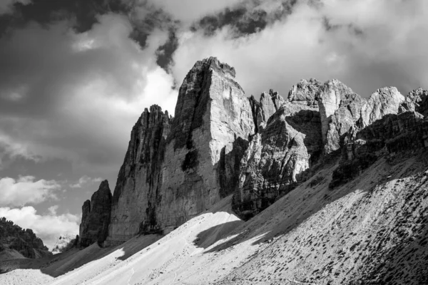 Kilátás Ikonikus Drei Zinnen Hegyekre Dél Tiroli Dolomitalpokban Olaszország — Stock Fotó