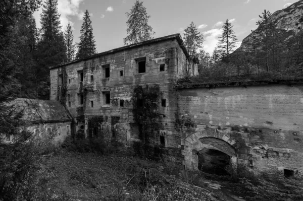 Ikonische Festung Landro Den Dolomiten Südtirol Ein Architektonisches Überbleibsel Der — Stockfoto