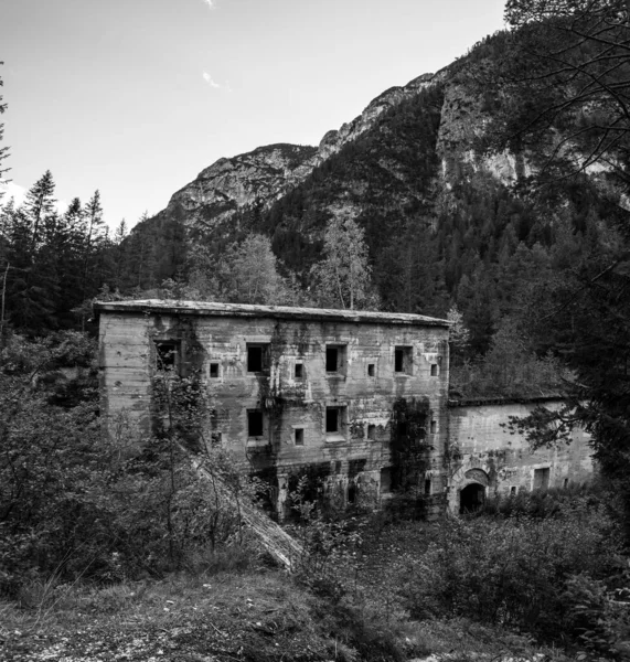 Ikonische Festung Landro Den Dolomiten Südtirol Ein Architektonisches Überbleibsel Der — Stockfoto