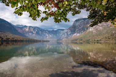 Triglav Ulusal Parkı 'nda Bohinj Gölü, Julian Alpleri, Slovenya
