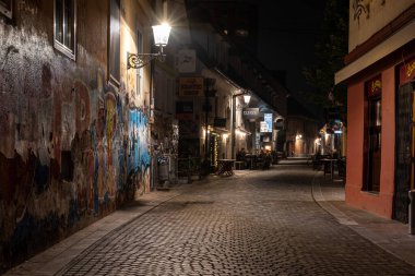 Manzaranın terk ettiği Trubarjeva sokağı, Ljubljana şehir merkezinde, Slovenya