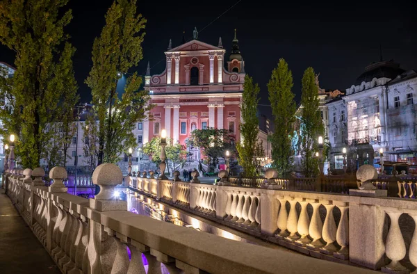 Trois Ponts Célèbres Place Preseren Dans Centre Ljubljana Illuminé Nuit — Photo