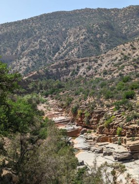 Fas 'ın Agadir bölgesindeki Cennet Vadisi yakınlarında büyük bir manzara.