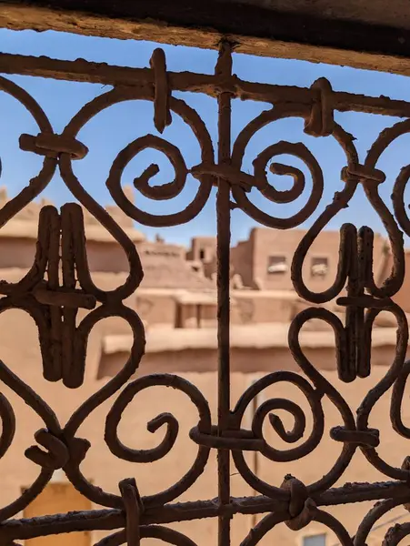 Украшенная Традиционная Оконная Решетка Берберского Дома Центре Города Амезру Марокко — стоковое фото