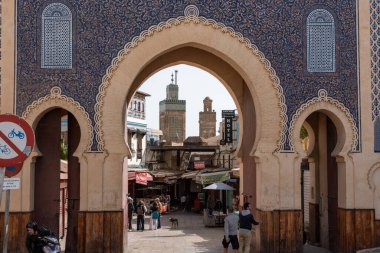Fas, Fas 'ın Medine şehrinin ünlü kapısı Bab Boujloud.