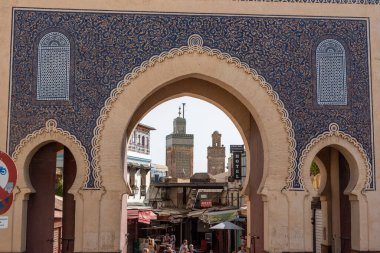 Fas, Fas 'ın Medine şehrinin ünlü kapısı Bab Boujloud.