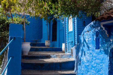 Şef Chaouen, Fas 'ta canlı mavi bir ara sokak.