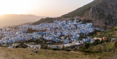Ünlü mavi renkli şehir Şef Fas 'ın panoramik manzarası