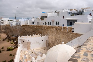 Sidi Ahmad Mansour, Fas 'taki Marabout of Sidi Ahmad Mansour' dan görülen Asilah 'ın pitoresk şehir merkezinin manzarası.