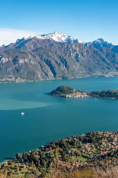 Monte Crocione, İtalya 'daki Como Gölü' nün muhteşem manzarası.