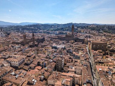 Floransa ve Vecchio Sarayı 'nın panoramik manzarası, İtalya