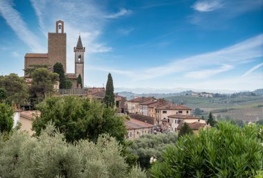 Vinci, Toskana 'daki Kutsal Haç Kilisesi. Dahi Leonardo da Vinci' nin vaftiz kilisesi.