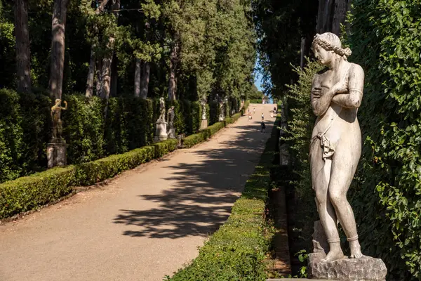 FLORENCE, İtalya - 18 Eylül 2023 - Floransa, İtalya 'da Park Giardino di Boboli