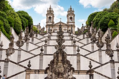 Portekiz, Braga 'da hacı bazilikasına ünlü barok merdiven Bom Jesus do Monte