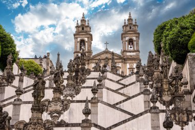 Portekiz, Braga 'da hacı bazilikasına ünlü barok merdiven Bom Jesus do Monte