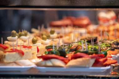 Portekiz, Porto 'daki Bolhao pazarındaki leziz Tapas' lar