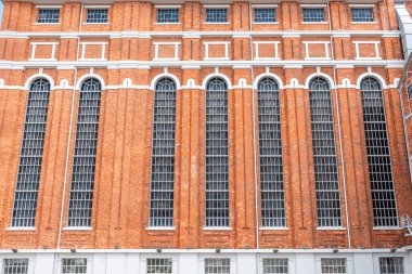 Lisboa 'daki MAAT Merkez Müzesi, Portekiz' deki eski bir enerji santralinde inşa edildi.