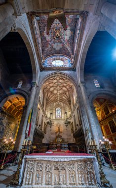 Braga, Portekiz - Mai 24, 2024 - Portekiz 'in Braga katedralinin zengin süslü papaz evi