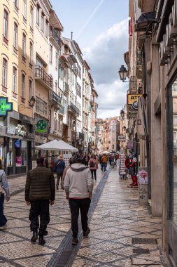 Coimbra, Portekiz - 01 Haziran 2024 - Portekiz Coimbra şehir merkezinde Ferreira Borges Caddesi