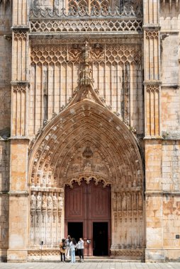 Batalha, Portekiz - Mai 27, 2024 - Portekiz 'deki Santa Maria da Vitoria manastırı, manueline ait gotik bir başyapıt, Portekiz