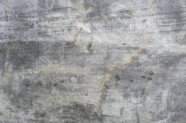 Çatlak, küf kokulu arka plan ve duvar kağıdı desenli sıkıntılı eski beton duvar