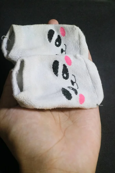 Ein Foto Von Niedlichen Baby Socken Mit Panda Gesichtern — Stockfoto