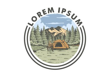 Doğada kamp yapmak. Klasik açık hava illüstrasyon rozet tasarımı
