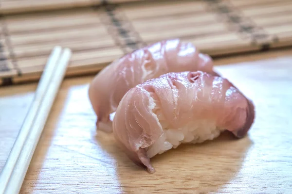 Sashimi Sushi Träbordet Sushi Typ Livsmedelsberedning Med Ursprung Japan — Stockfoto
