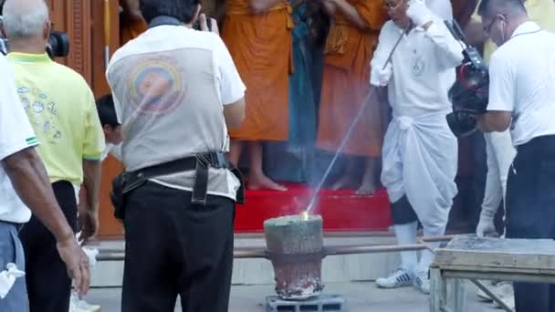 Nonthaburi Thailand Aug 2019 Pouring Ceremony Thonglor Buddha Statues Samian — Stok Video