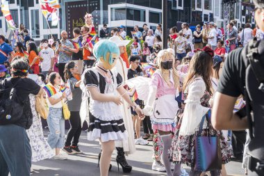 Bangkok, Tayland - 4 Haziran 2023 Siyam Merkezi Özgürlük ve Gurur Dünyası 2023, İnsanların kısa eylem ve atmosferi kutlamalara katılıyor.