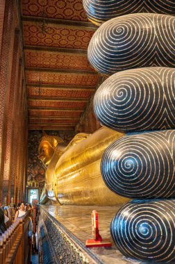 Wat Phra Chettuphon Wimon Mangkhalaram Ratchaworamahawihan 'ın Bangkok, Tayland' daki büyük bir simgesidir. Her dinde herkesin ziyaret edebileceği bir yer..