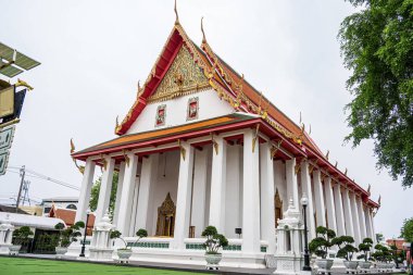 Bangkok, Tayland 'daki Wat Hong Rattanaram Ratchaworawihan' ın bir simgesi. Her dinde herkesin ziyaret edebileceği bir yer..