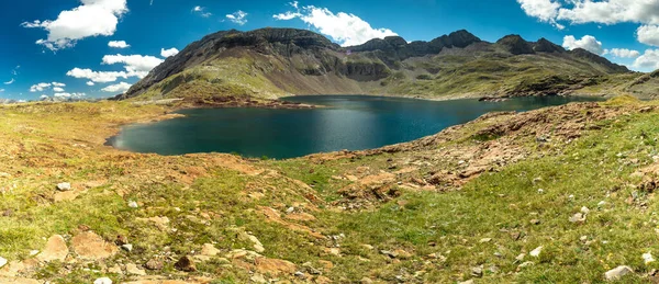 Ibon Urdiceto Lago Alta Montaña Valle Bielsa Corazón Los Pirineos —  Fotos de Stock