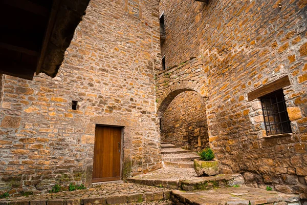 Streets in the interior of Ainsa, a town in the Aragonese Pyrenees. Medieval Village. Sobrarbe Region. Spain.