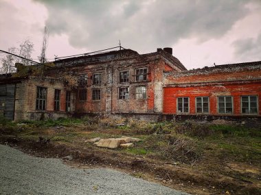 Ukrayna 'daki eski bir fabrikanın kalıntıları. Yüksek kalite fotoğraf