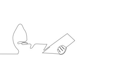 Mühendis inşaat alanında ölçüm yapıyor. Coğrafyacılar büyük inşaat projelerine girişmeden önce kesin ölçümler yaparlar. Peyzaj tasarımı kavramı. Yüksek kalite 4k görüntü