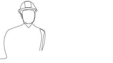 Mühendis inşaat alanında ölçüm yapıyor. Coğrafyacılar büyük inşaat projelerine girişmeden önce kesin ölçümler yaparlar. Peyzaj tasarımı kavramı. Yüksek kalite 4k görüntü