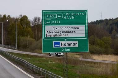 İsveç 'in Vastergotland kentindeki E6 E20 E20 otoyolunda imzala..