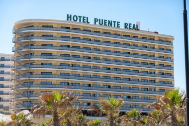 Torremolinos, Endülüs, İspanya 'daki Puente Real Oteli.