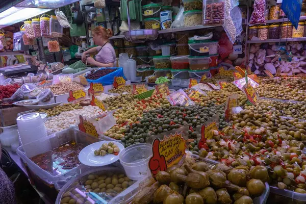 Malaga, Endülüs, İspanya 'daki pazar salonunun içi.