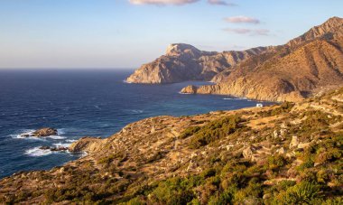 Yunanistan 'ın Karpathos adasının batısındaki Mezochori köyüne bakın..