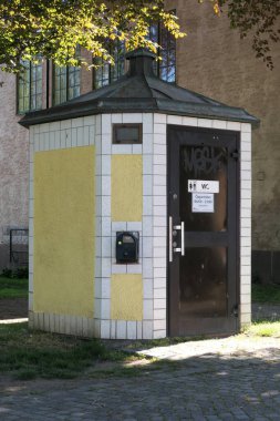 Merkez Visby, Gotland, İsveç 'te umumi tuvalet.